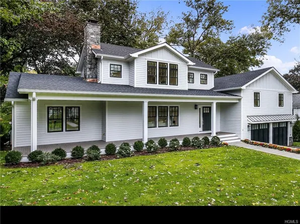44 Rock Ridge Dr, Rye Brook, NY 10573