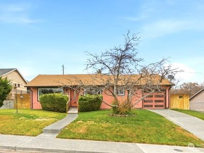 614 W Loop Drive, Moses Lake, WA, 98837
