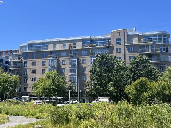 1130 NW 12th Ave APT 208, Portland, OR 97209