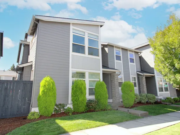 5220 SE Thornapple St, Hillsboro, OR 97123
