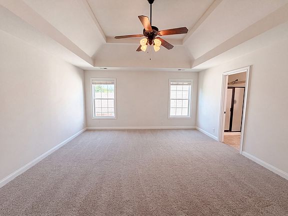4th image of 1733 Apache Way