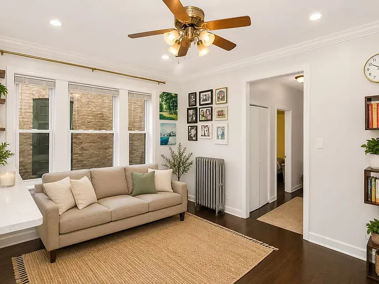 4706 N Maplewood Ave #2 — Photo 3