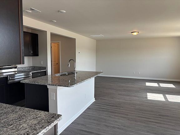 3rd image of 2181 Highway 66