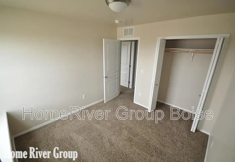 4265 S Overhill Way — Photo 14