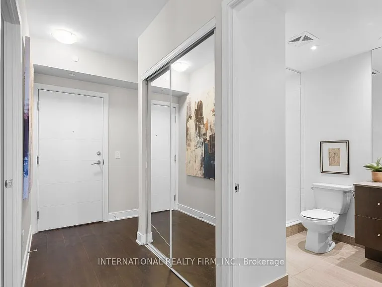 525 Adelaide St W #LPH35 — Photo 25