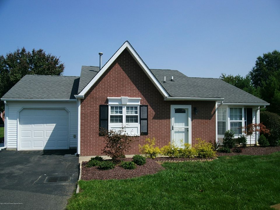 1st image of 52 Edgeware Close #1000