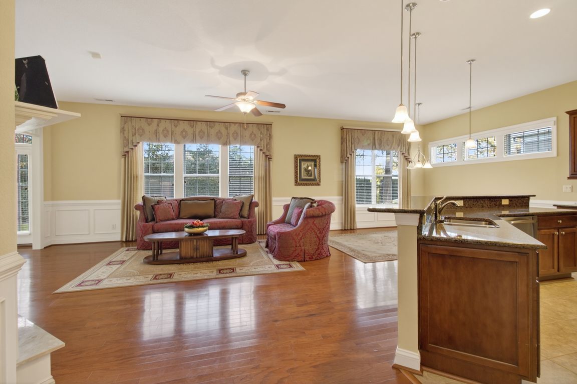 next background image