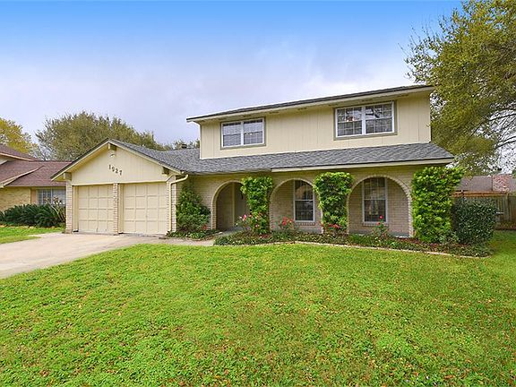 2nd image of 1927 Pear Creek Cir