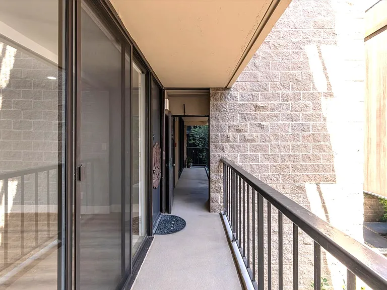 1250 Cave St #3 — Photo 24
