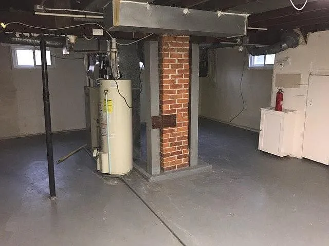 Open and dry basement for lots of storage or other uses.
