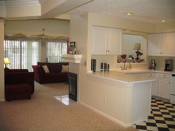 3rd image of 3099 Village Green Dr #3099