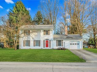 106 Valley View Dr, Edinboro, PA 16412