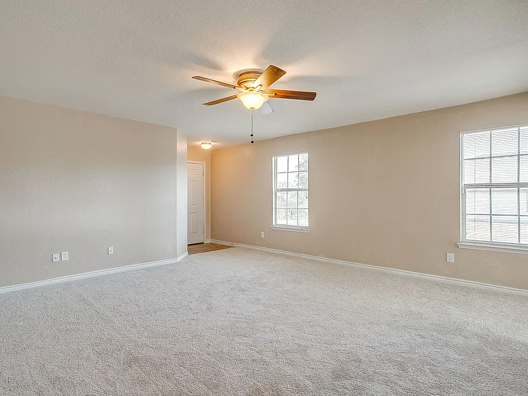 14024 Esperanza Dr — Photo 10