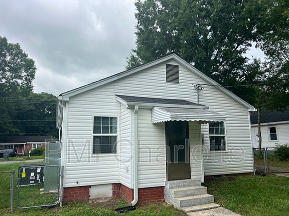 3rd image of 1208 Cloninger Ave