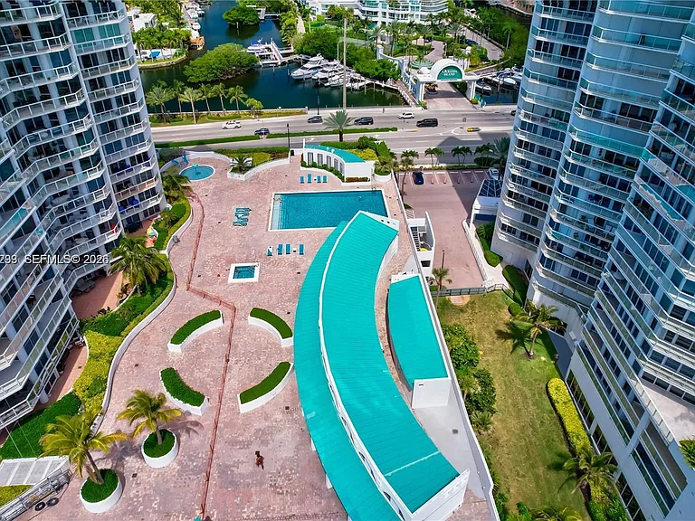 16425 Collins Ave #1612 — Photo 41