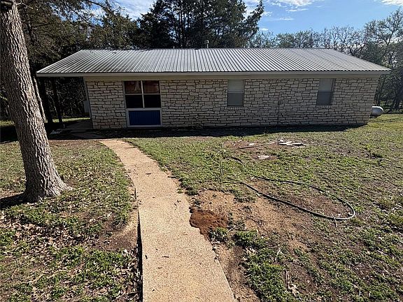 4th image of 214 The Forest Rd