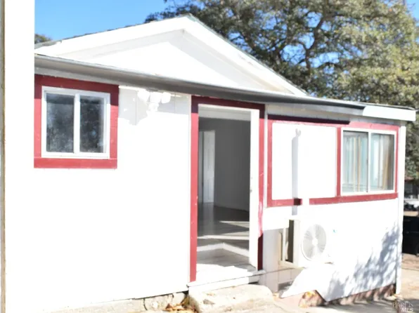 12331 Oakgrove Avenue, Clearlake Oaks, CA 95423