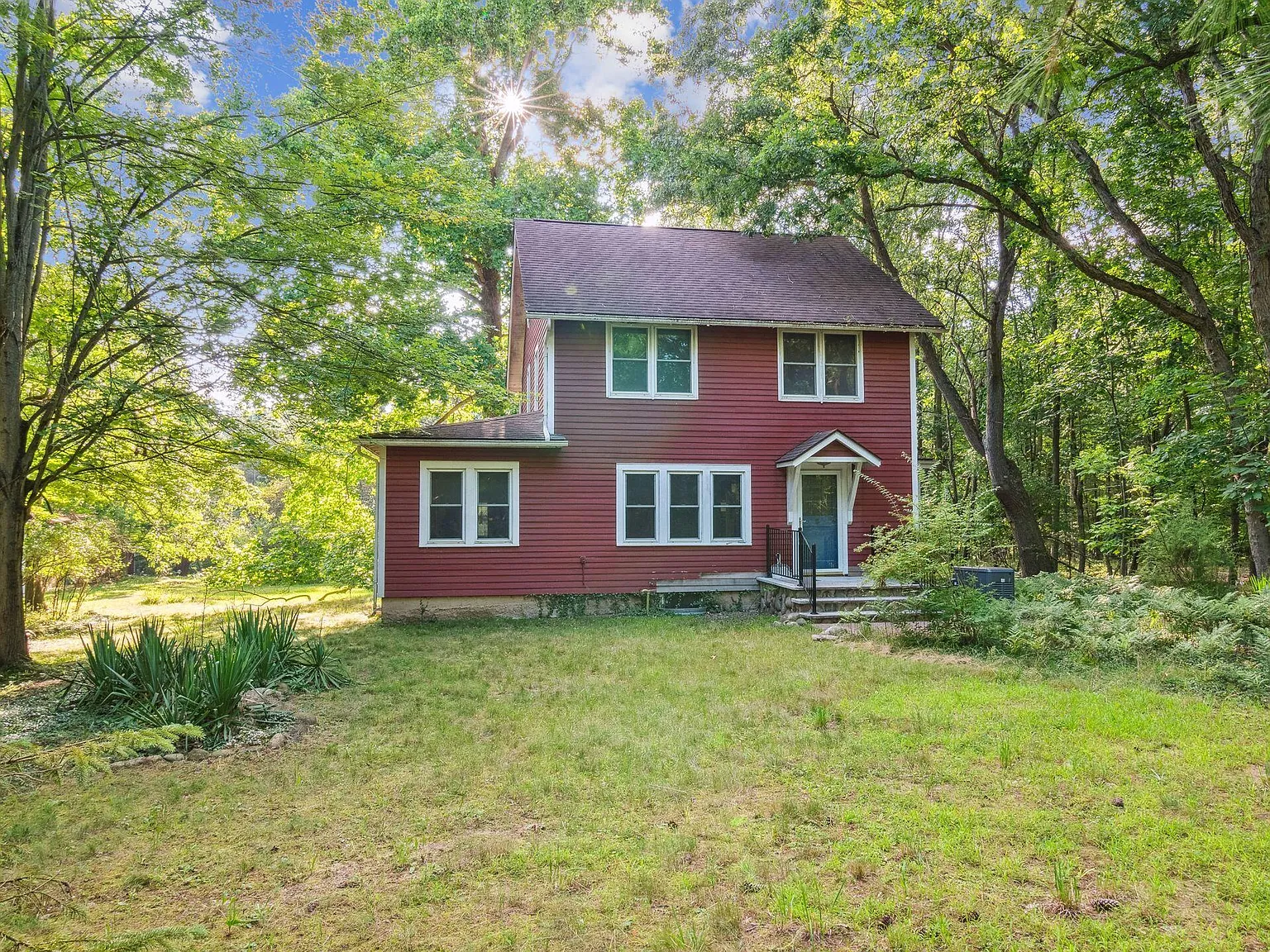 9775 Huron River Dr photo 1