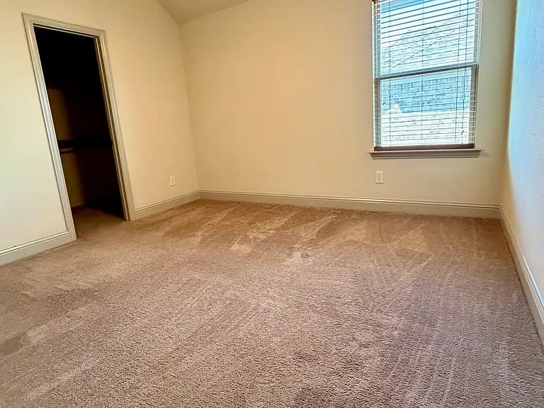 307 Nixon Dr — Photo 18