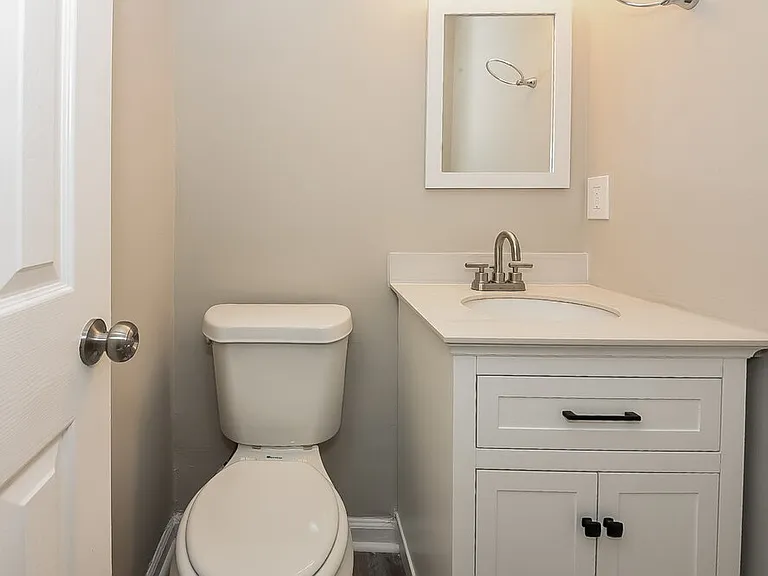 885 Trace Cir NE — Photo 17