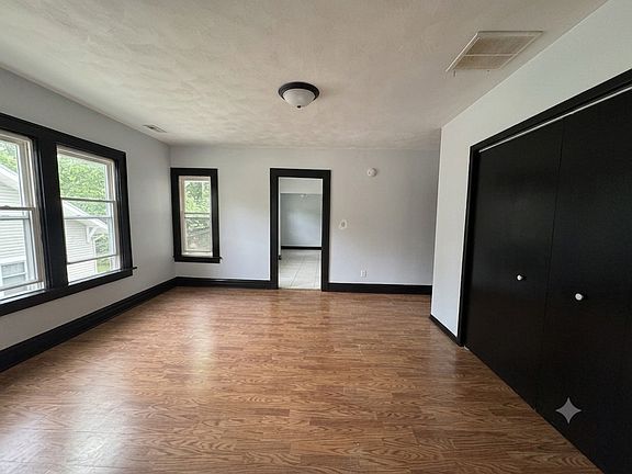 4th image of 600 Sunderlin St APT 2