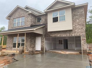 4020 Rockland Cir SE, Owens Cross Roads, AL 35763