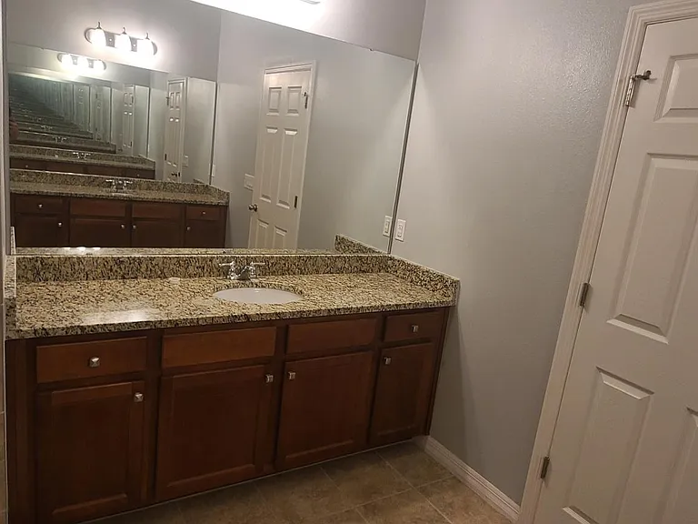 2454 Viterbo Way — Photo 10