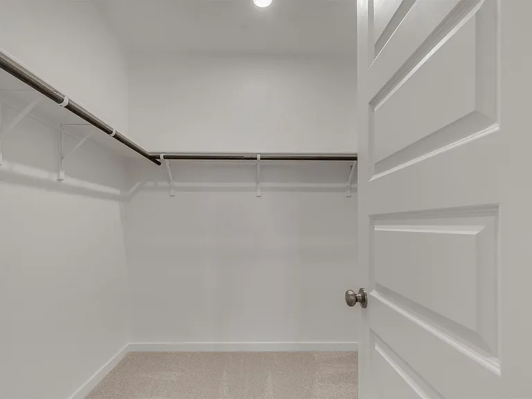 130 Hornet St — Photo 13