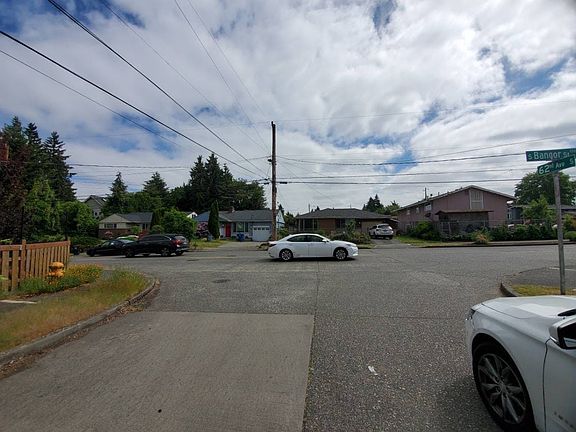 4th image of 10464 62nd Ave S