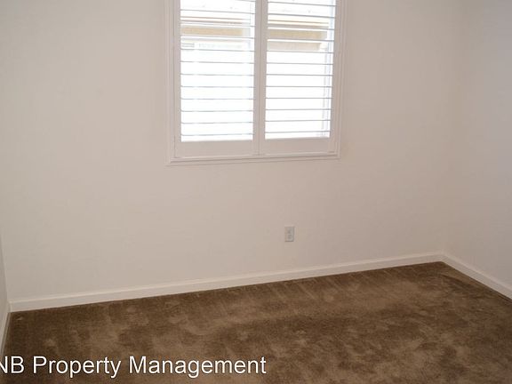 5th image of 1051 Bridlewood Dr