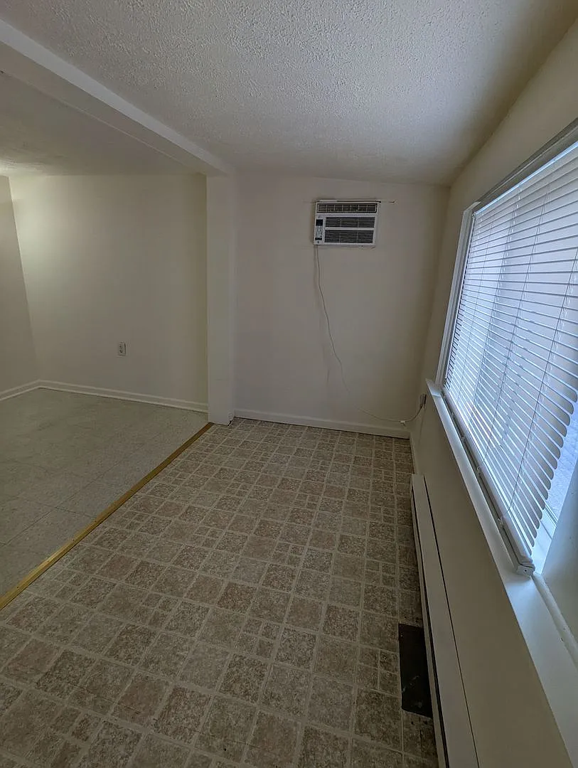 351 Eagle School Rd — Photo 4