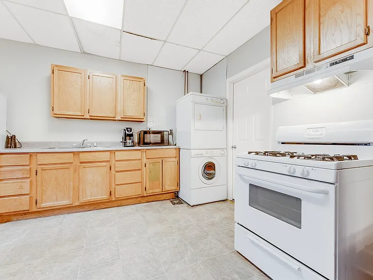 759 Battelle Ave — Photo 6