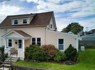 137 Earl Ave, Riverside, RI 02915