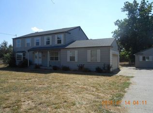 8122 Green Acres Ln, Redding, CA 96002