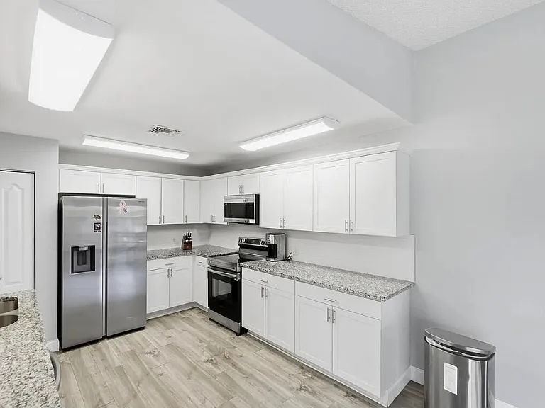 2890 1st Pl — Photo 9