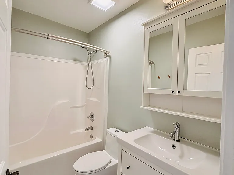 2nd floor secondary bath
