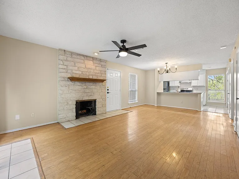 6715 Old Quarry Ln — Photo 5