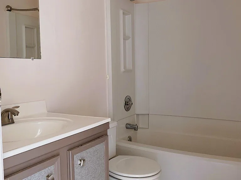 2nd level shared bathroom