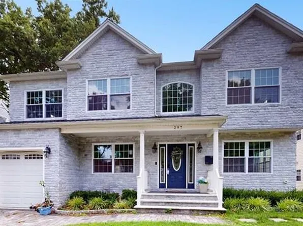 297 Adams Ave, River Edge, NJ 07661