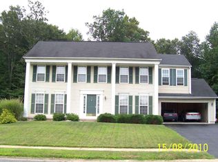 11 Walnut Green Way, Newark, DE 19702