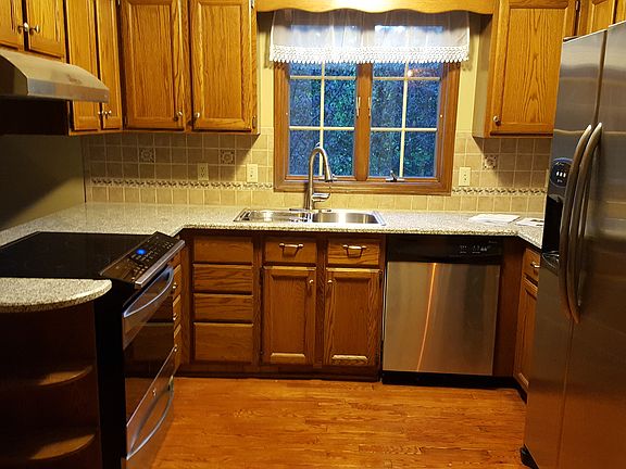 Granite & Stainless kitchen