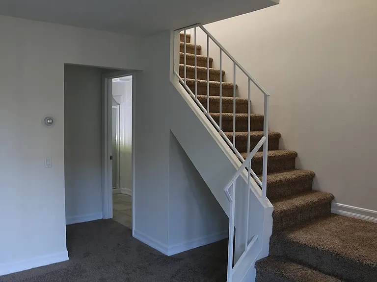 129 S Melrose St #1 — Photo 11