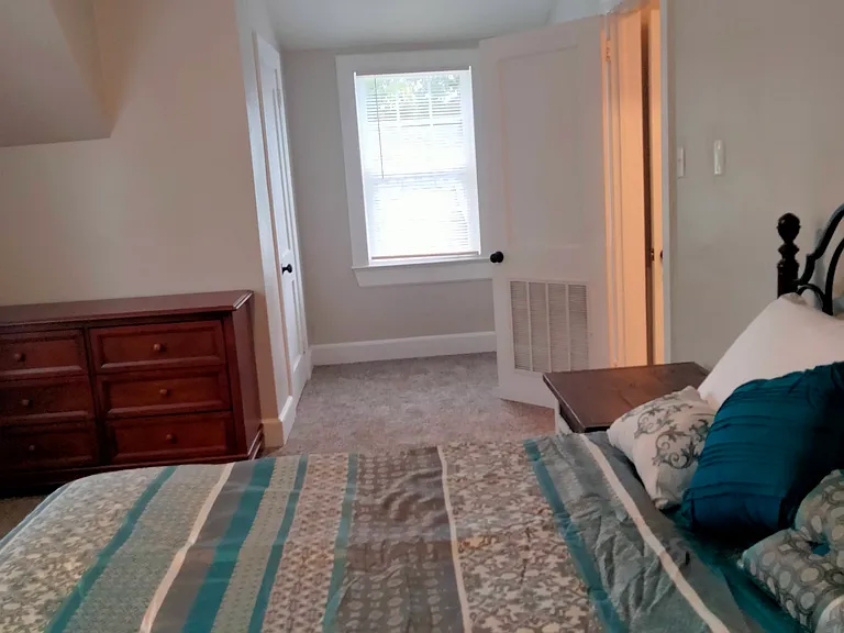 600 N Jackson St — Photo 10