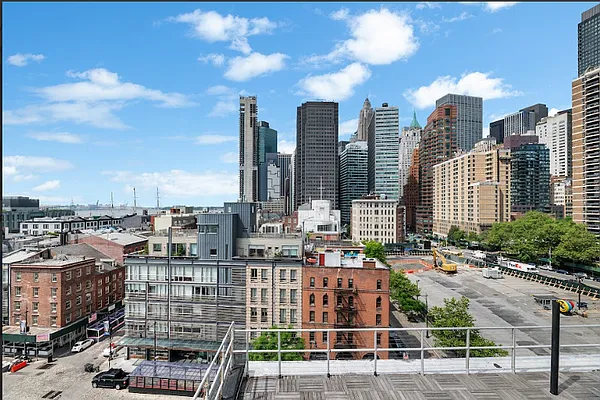 Rented by REAL New York | media 20