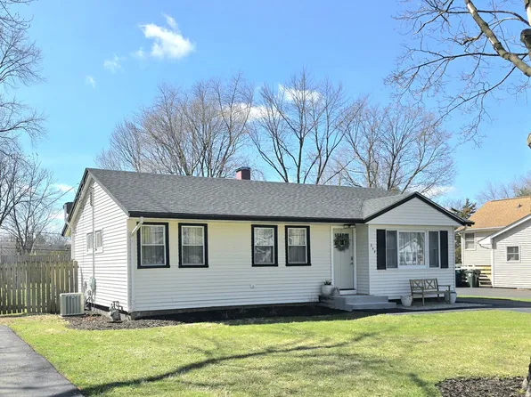 344 Douglas Rd, Batavia, IL 60510