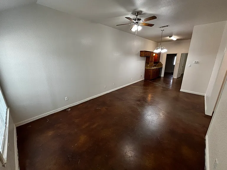 507 E Zenith Ave #A — Photo 24