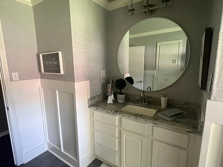 3501 McMillan Dr — Photo 8