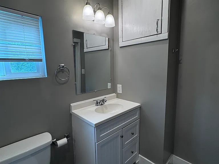 120 Adams St #2 — Photo 13