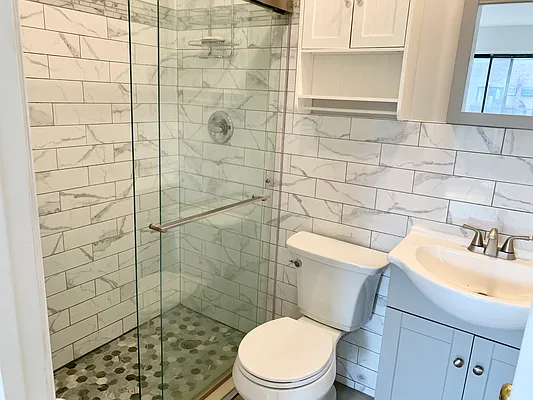 Rented by Garfield Realty  | media 37