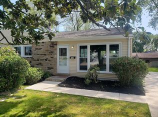 108 Shubrook Ln, Aston, PA 19014
